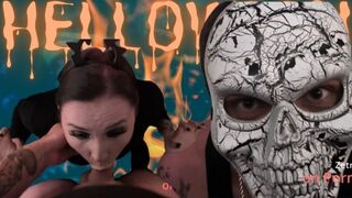 Halloweenkor egy hapsit idéztem, de egy démon jött, és a varázslat elszabadult