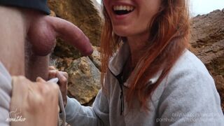Nyilvános orál és gyors baszás a strandon pov-ban