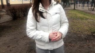 Idegen orálozza és döngeti a pénzért ruszki amatőrrel beszélgetve
