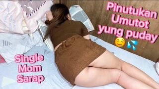 Pinay szingle mami szellent a kíméletlen szeretkezés után