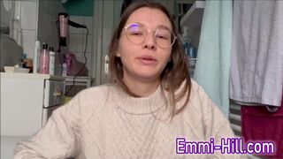 Extrém spriccelő tinédzser dugás egyetemista lánnyal