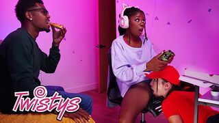 Twistys sztárjai, Hazel Grace és Rissa May forró leszbi kalandja óriási mellekkel és pina nyalással